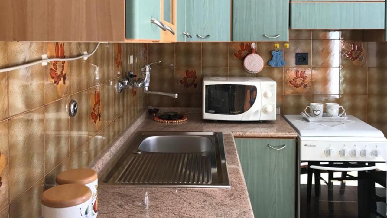 Casa Vacanze Zarinu Orgosolo Eksteriør billede