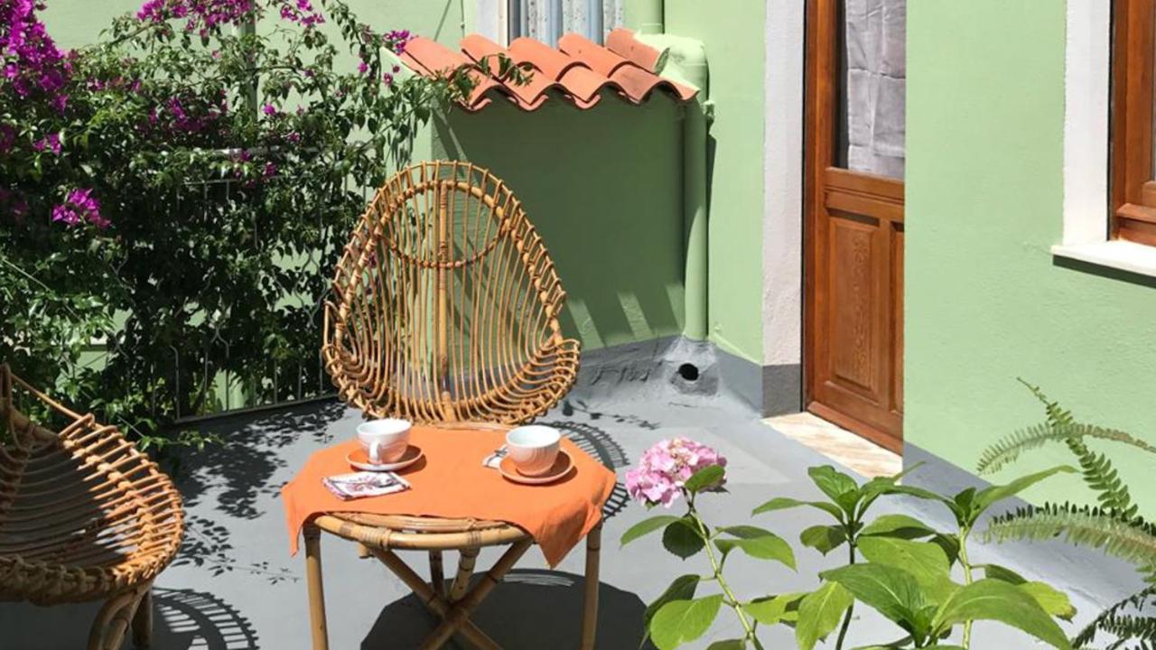 Casa Vacanze Zarinu Orgosolo Eksteriør billede