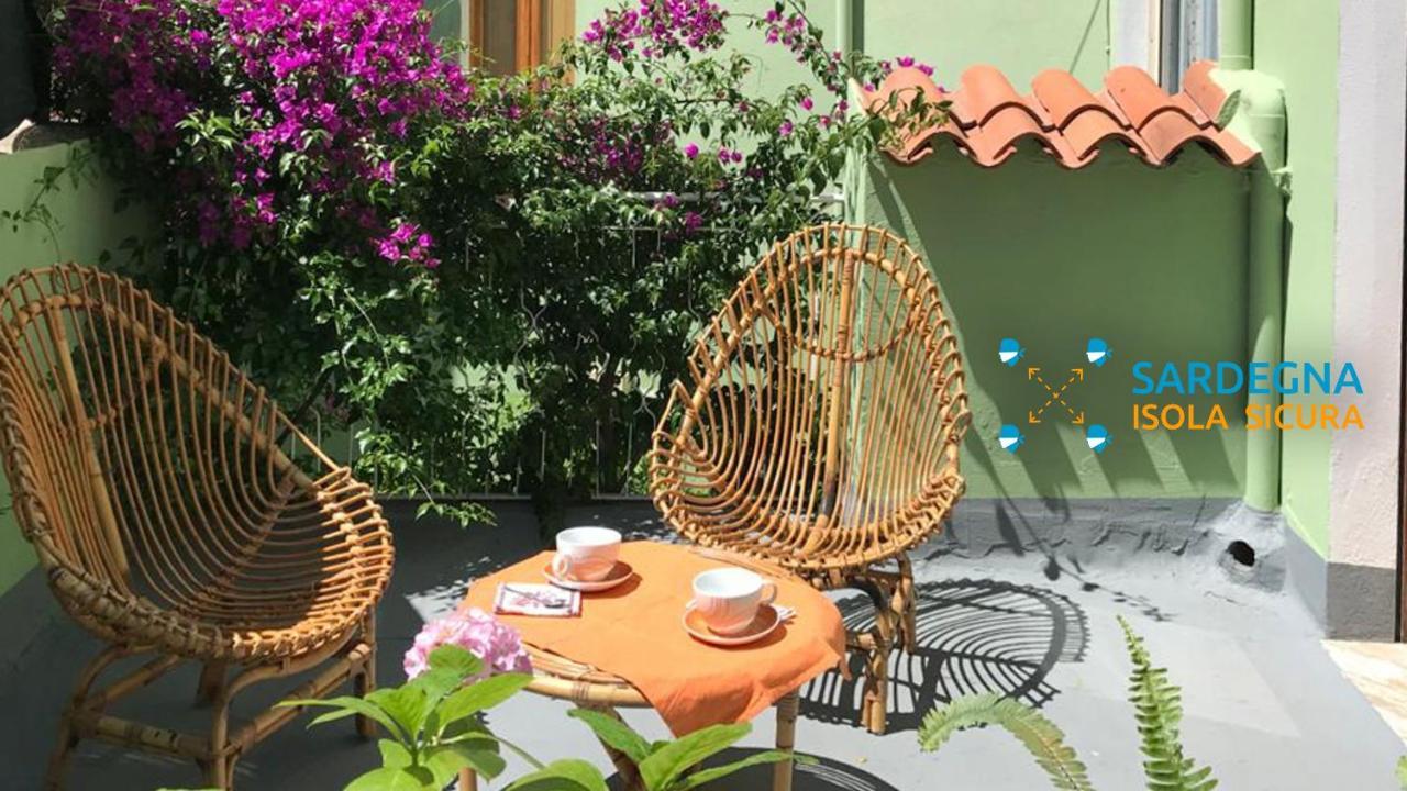Casa Vacanze Zarinu Orgosolo Eksteriør billede